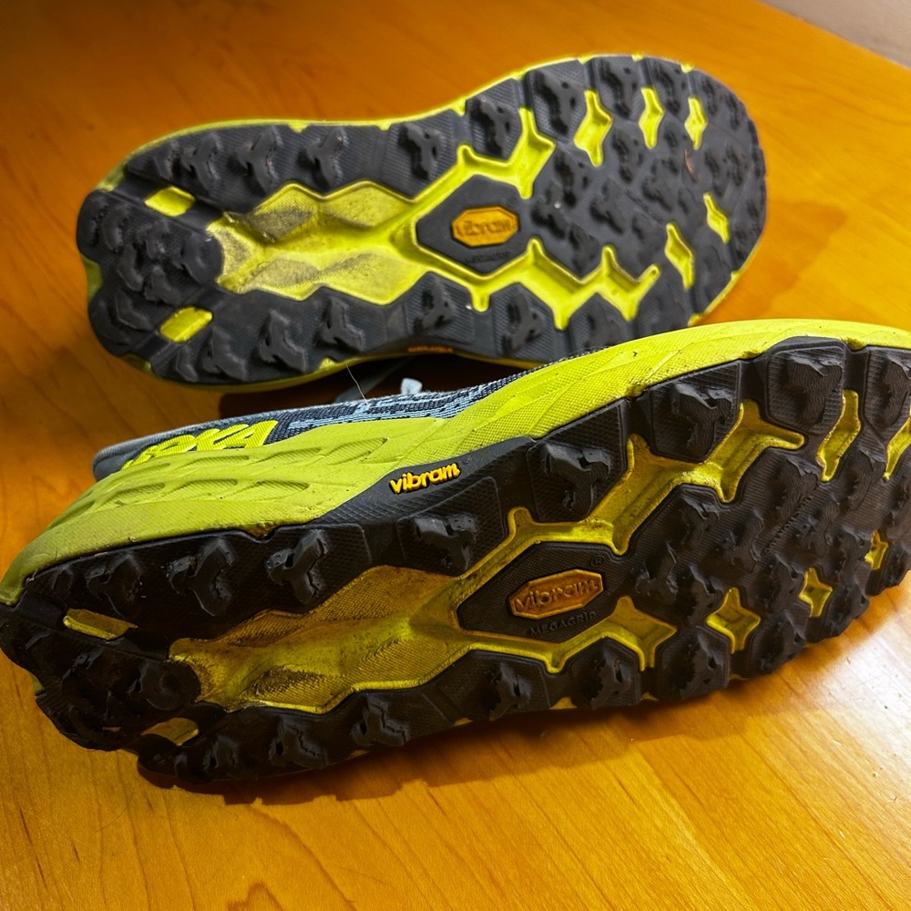 HOKA Speedgoat 5 men’s size 9 athletic shoes